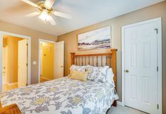 Others 7 Pigeon Forge Home w/ Deck & Hot Tub Near Town!