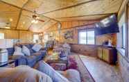 Lain-lain 5 Payson Cabin w/ Deck Near Hiking, Fishing & More!