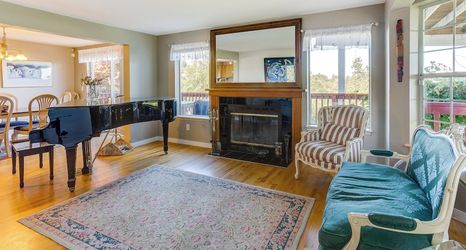 Others 2 Federal Way Vacation Rental: Bay & Mountain Views!