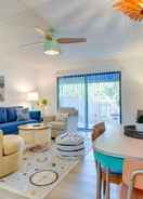 Primary image Gulf Breeze Escape w/ Patio + Community Pool!