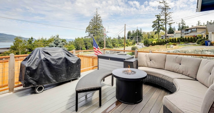 Others Dog-friendly Anacortes Retreat w/ Shared Hot Tub!