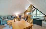 Others 4 Pocono Petes Mountain Chalet w/ Hot Tub & Deck!