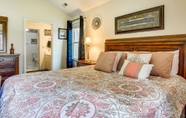 อื่นๆ 2 Charming Greenville Home 6 Mi to Downtown!