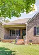 Primary image Charming Greenville Home 6 Mi to Downtown!