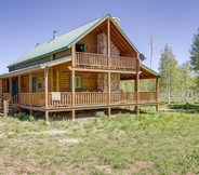 Lain-lain 7 Remote Cedar City Cabin w/ Deck, Views, Fireplaces