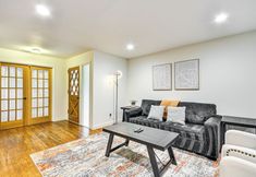 อื่นๆ 3 Modern Home w/ Spacious Yard in Beaverton!