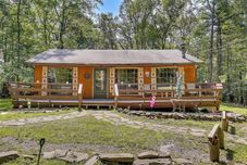 其他 Pools & Ski Access: Lackawaxen Cottage w/ Deck!