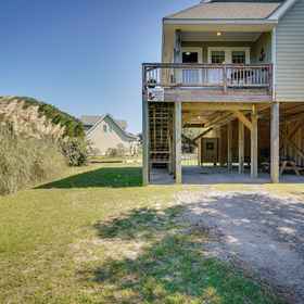 Interior 1 Near Ocean: Buxton Townhome w/ Patio!, โรงแรม & ที่พัก Frisco Native American Museum