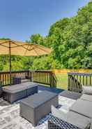 Primary image Modern Richmond Home w/ Deck, Close to Downtown!