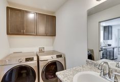 Lain-lain 2 Dolores Townhome w/ Mountain Views: Near River!