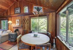 其他 6 Enchanting Arch Cape Retreat w/ Hot Tub, Fireplace