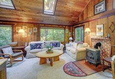 其他 3 Enchanting Arch Cape Retreat w/ Hot Tub, Fireplace