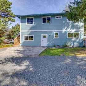 Primary image 1 Lovely Cannon Beach Vacation Rental w/ Hot Tub, Khách sạn Arcadia Beach