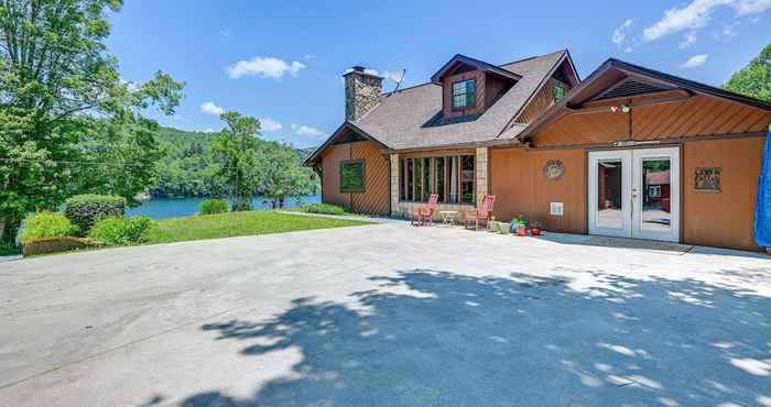 Others Lakefront North Carolina Abode w/ Grill & Fire Pit