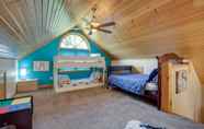 Khác 6 Lakefront Eagle River Vacation Rental w/ Boat Dock