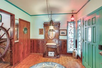 기타 4 Tacoma Home on Steilacoom Lake w/ Dock!