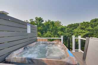Others 4 Harpers Ferry Home w/ Private Pool & Hot Tub!