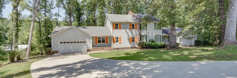 Others Charming Seneca Home - 3 Mi to Memorial Stadium!