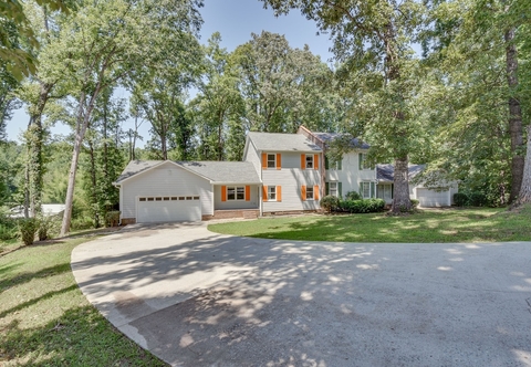 Others Charming Seneca Home - 3 Mi to Memorial Stadium!