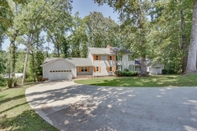 Others Charming Seneca Home - 3 Mi to Memorial Stadium!