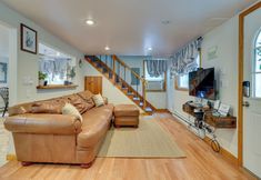 其他 7 Huguenot Retreat w/ Screened Porch & Lake Access!