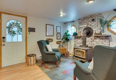 其他 5 Huguenot Retreat w/ Screened Porch & Lake Access!