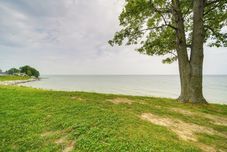 อื่นๆ Pet-friendly Lake Erie Cottage - Walk to the Water