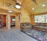 Lain-lain 4 Cozy Ellicottville Cabin w/ Water Views - Near Ski