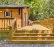 Lain-lain 3 Cozy Ellicottville Cabin w/ Water Views - Near Ski