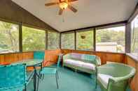 Others Pet-friendly Queensbury Home w/ Screened Porch