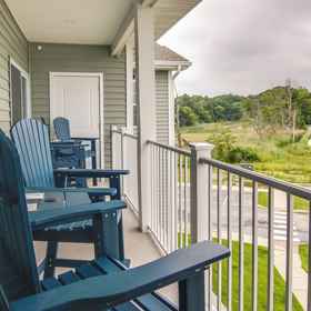 Interior 1 Creek Access & Balcony: Lewes Home Near Beaches, Sarangi Satyajit MD Hotels