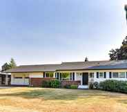 Others 7 Serene Forest Grove Home w/ Deck & Stunning Views!