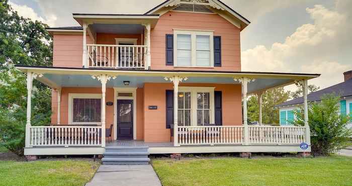 Others Lake Charles Vacation Rental - Walk to the Lake!