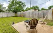 Others 6 Waxahachie Townhome w/ Fire Pit - Near Downtown!