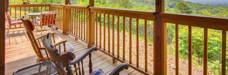 Lainnya Cozy Lake Sardis Cabin w/ Stunning View!