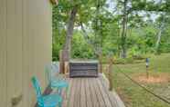 Others 6 Buchanan Home w/ Deck, 4 Mi to Paris Landing!