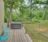 Others 6 Buchanan Home w/ Deck, 4 Mi to Paris Landing!