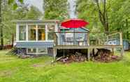 Lainnya 6 Lakefront Bethel Cabin w/ Deck, Grill & Views!