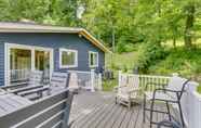 Lainnya 6 New Milford Lakefront Home: Deck, Pool & Dock!