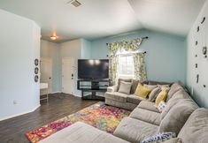 Others 6 4 Mi to At&t Stadium: Home w/ BBQ in Grand Prairie