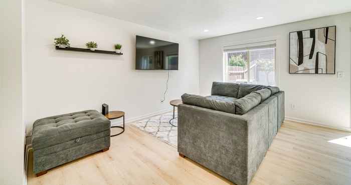 Lain-lain Elegant Vancouver Townhome: 17 Mi to Portland!