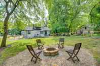 Others Welcoming Williams Bay Cottage w/ Deck & Fire Pit!