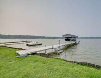Lain-lain 2 Waterfront Michigan Home w/ Dock & Game Room!