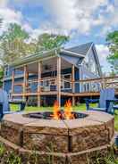 Primary image Stunning Home Near Nolin Lake: Hot Tub + Fire Pit!