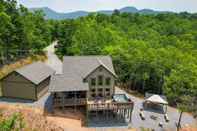 Others Modern Franklin Cabin Rental w/ Deck & Hot Tub!