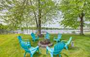 Others 3 Waterfront Jackson Vacation Rental on Olcott Lake!