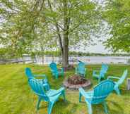 Others 3 Waterfront Jackson Vacation Rental on Olcott Lake!