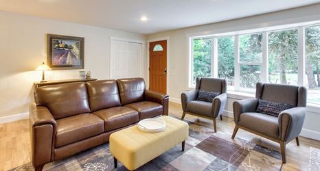 Others 2 Charming Oregon Home w/ Private Pickleball Court!