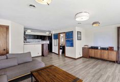 其他 3 Lakefront Washington Home w/ Private Pool & Sauna