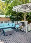 Primary image Lynwood Vacation Rental w/ Outdoor Living Galore!